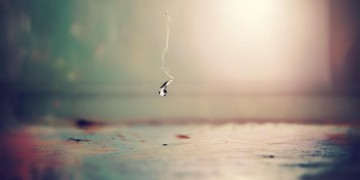 眼泪不能轻易付出到底是哪首歌？